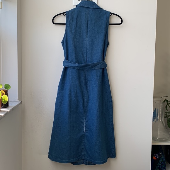 Stretchy Denim Button Down Dress with Waist Tie - Picture 4 of 12